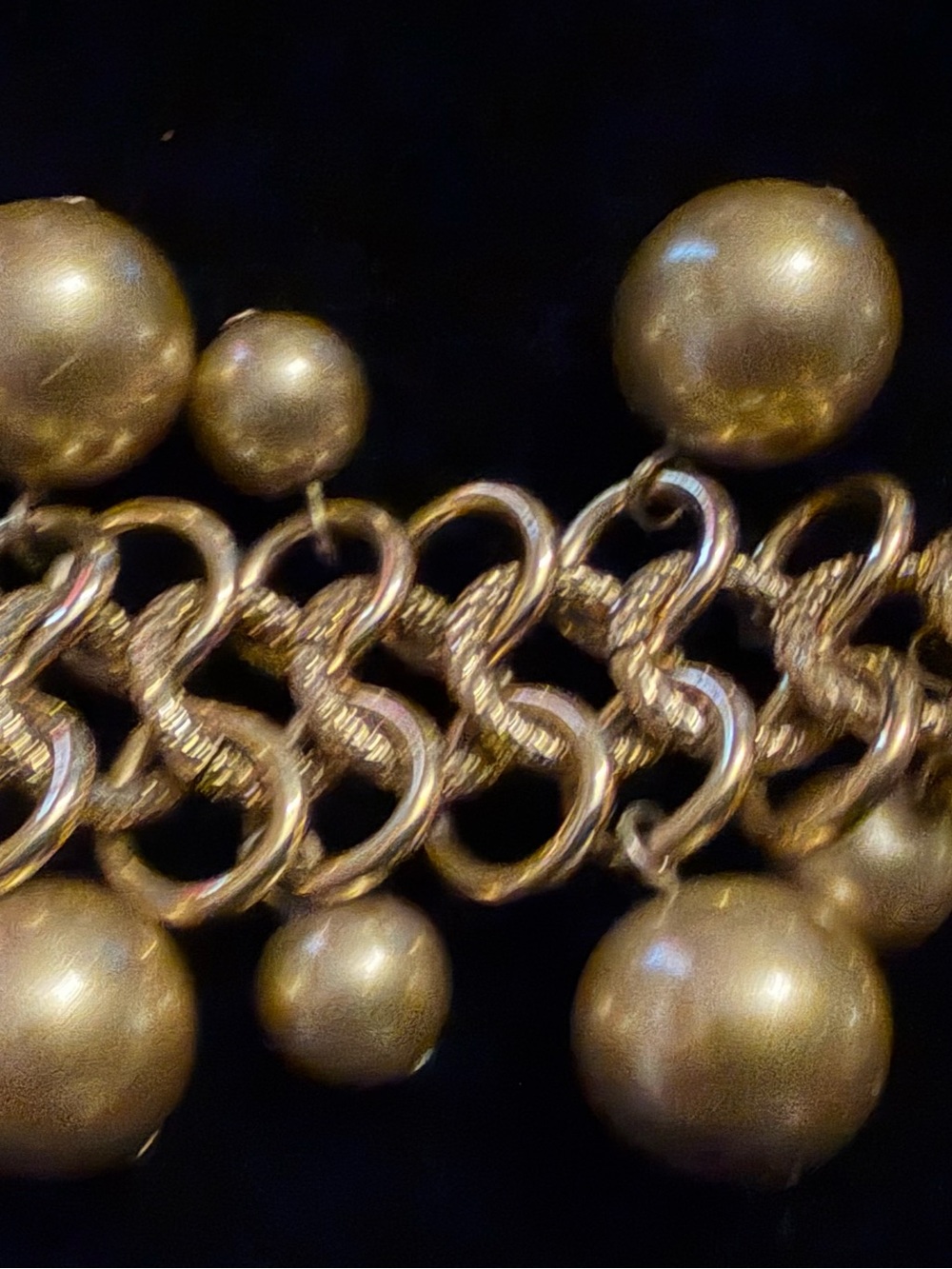 Vintage Kenneth Jay Lane KJL Gold Dangle Pearl Bracelet - Picture 3 of 7